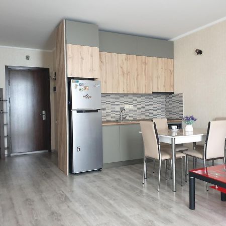 Lia'S Apartment In Orbi Batumi Kültér fotó