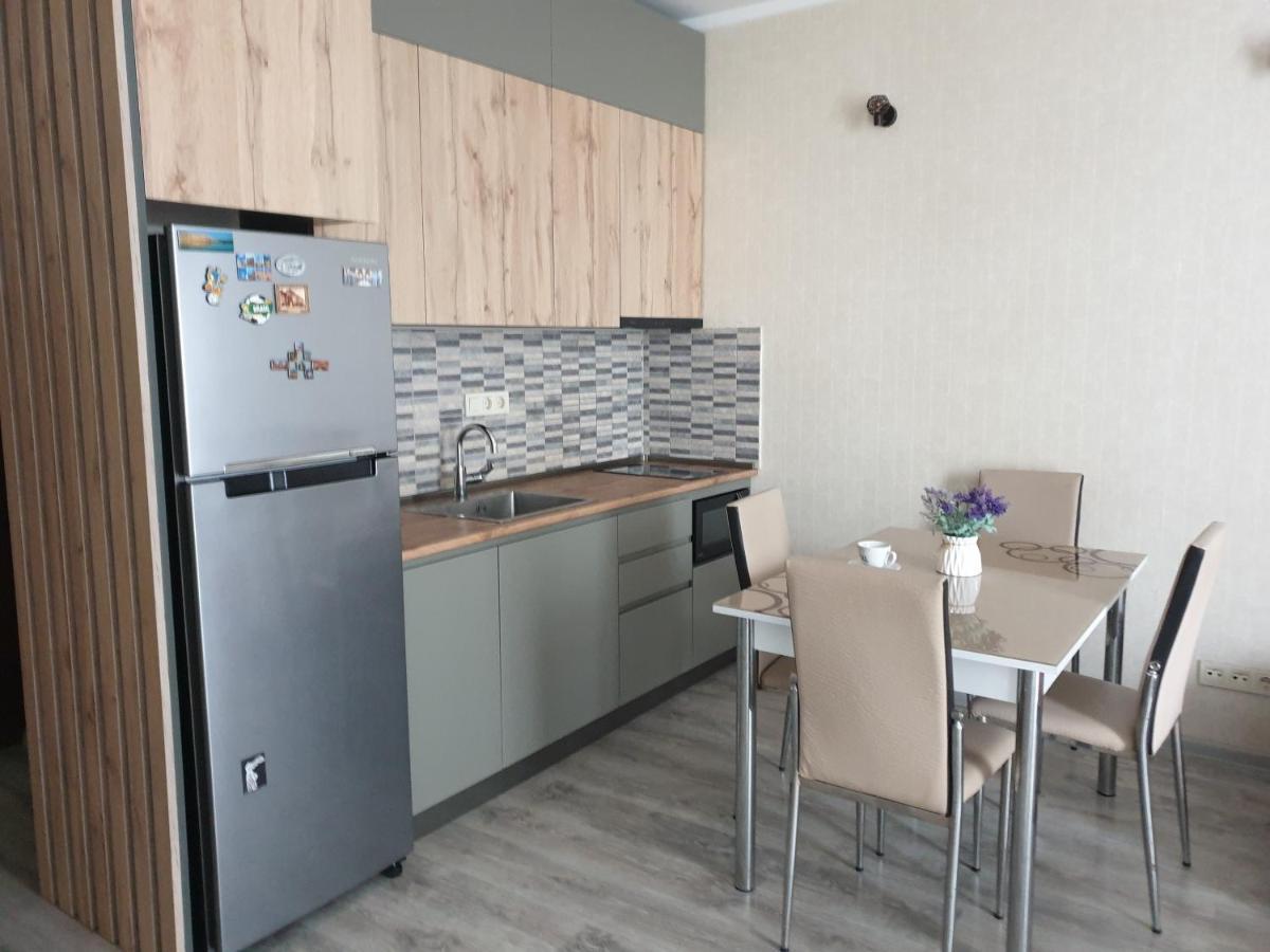 Lia'S Apartment In Orbi Batumi Kültér fotó